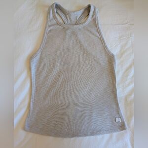 *VUORI* Heather Gray Textured Fitted Racerback Tank Top, Medium, EUC!